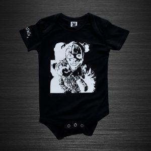 Detské čierne body s krátkym rukávom, detské čierne bodyčka s krátkym rukávom, čierne body s krátkym rukávom, čierne bodyčka s krátkym rukávom, čierne metalové body s krátkym rukávom, čierne metalové bodyčka s krátkym rukávom, rockové body s krátkym rukávom, rockové bodyčka s krátkym rukávom, hororové body s krátkym rukávom, hororové bodyčka s krátkym rukávom, čierna detská móda, detský metal, kojenecký metal, metal, horor, hororová móda pre deti, čierny detský textil, MC, metalcrue, metal crue, čierny textil, metalové body, metalové bodyčka, detské metalové body, detské metalové bodyčka, detské hororové body, detské hororové bodyčka, čierne body, čierne bodyčka, detské body, detské bodyčka, čierne veci pre deti, čierne kojenecké body, čierne kojenecké bodyčka, kojenecké body, kojenecké bodyčka, potlačené kojenecké body, potlačené kojenecké bodyčka, metalové kojenecké body, metalové kojenecké bodyčka, kojenecká móda, kojenecký rock, rockové body, rockové bodyčka,